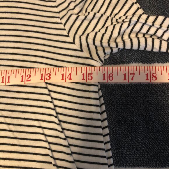 Striped White and Black Long Sleeves Tie Knot Shirt Top Size Medium - Picture 4 of 9